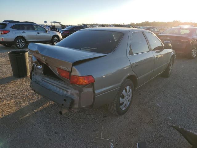 Photo 4 from auction – 2000 TOYOTA CAMRY CE with VIN 4T1BG22K2YU692731