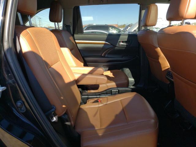 Photo 6 from auction – 2019 TOYOTA HIGHLANDER with VIN 5TDDGRFHXKS068224