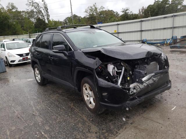 TOYOTA RAV4 XLE 2021 with VIN 2T3W1RFV2MC163685 - Photo from auction