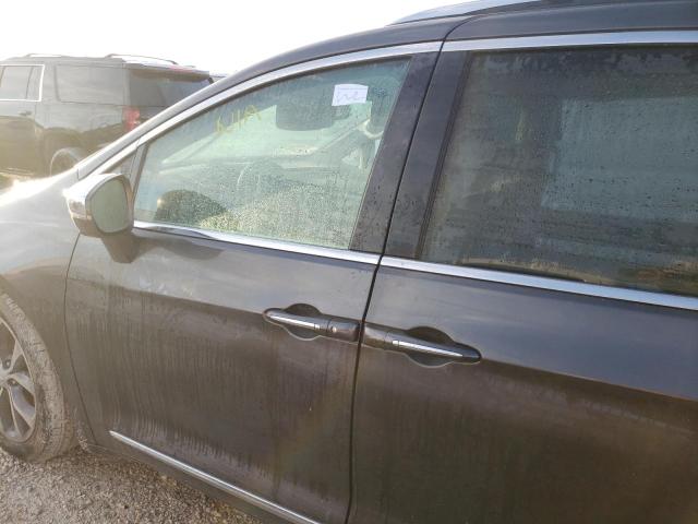 Photo 9 from auction – 2017 CHRYSLER PACIFICA L with VIN 2C4RC1GG1HR602950