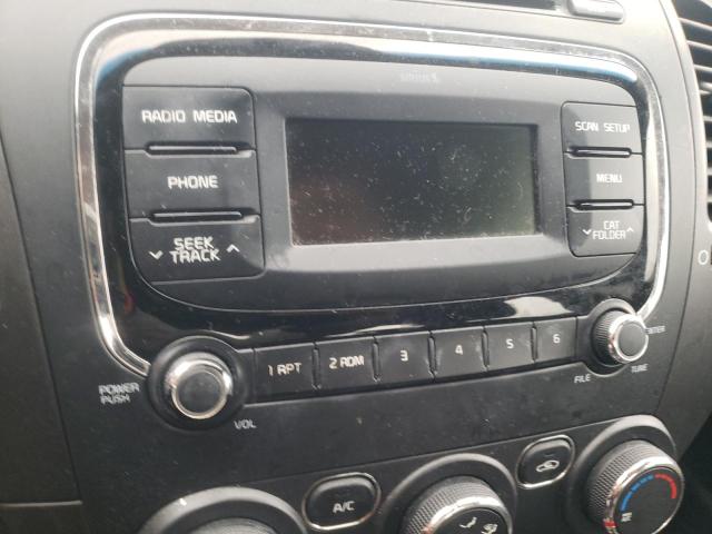 Photo 9 from auction – 2017 KIA FORTE LX with VIN 3KPFK4A7XHE052245