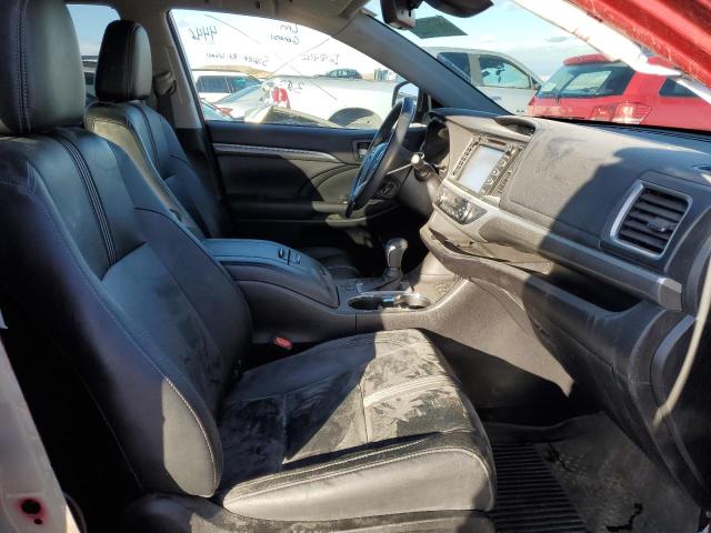 Фото 5 с аукциона – 2018 TOYOTA HIGHLANDER с VIN 5TDJZRFH4JS866679