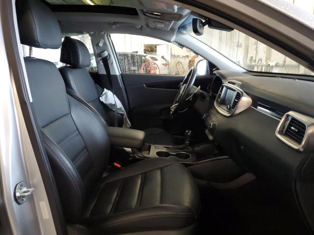 Photo 5 from auction – 2017 KIA SORENTO EX with VIN 5XYPH4A17HG266627
