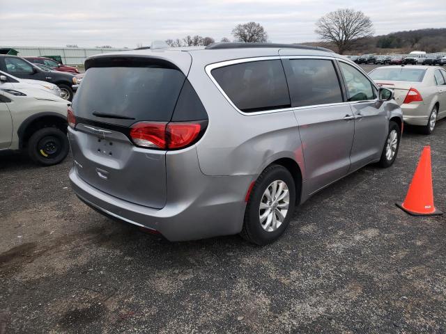 Photo 4 from auction – 2018 CHRYSLER PACIFICA T with VIN 2C4RC1FG5JR258062
