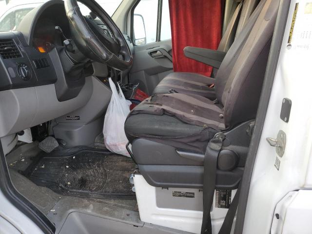 Photo 5 from auction – 2015 MERCEDES-BENZ SPRINTER 2 with VIN WD3PE8DC5FP113004