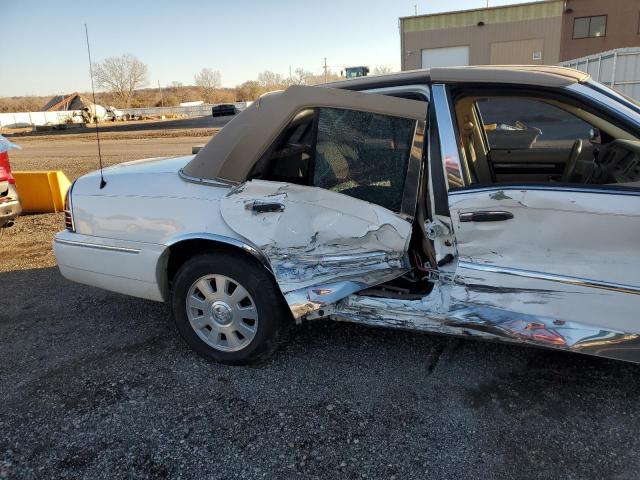 Photo 9 from auction – 2005 MERCURY GRAND MARQ with VIN 2MEFM75W35X622295