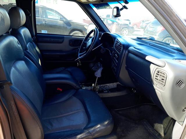 Photo 5 from auction – 2000 CHEVROLET BLAZER with VIN 1GNDT13W6Y2364333