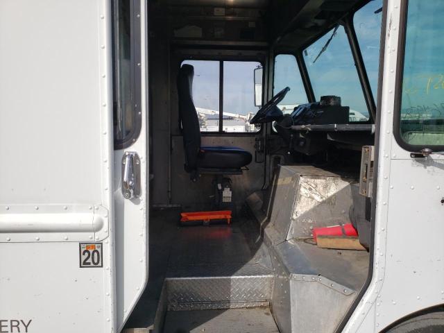 Photo 5 from auction – 2008 FREIGHTLINER CHASSIS M with VIN 4UZAAPDU68CZ60095