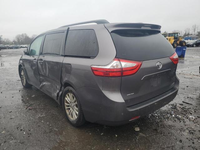Photo 3 from auction – 2015 TOYOTA SIENNA XLE with VIN 5TDYK3DC7FS575625