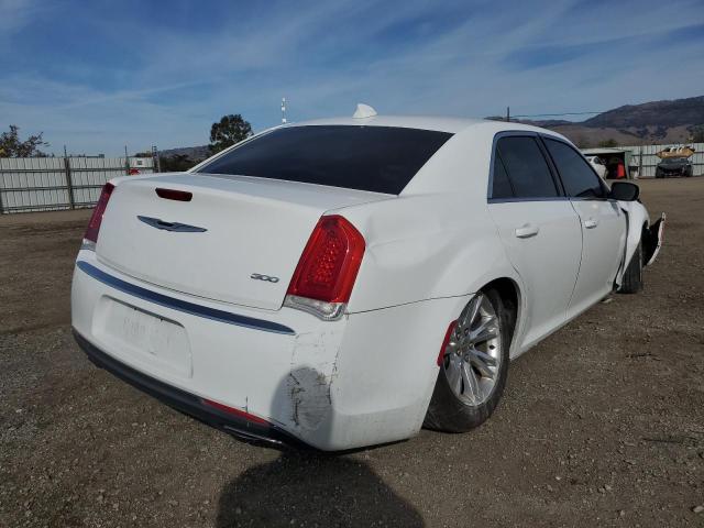 Photo 4 from auction – 2017 CHRYSLER 300 LIMITE with VIN 2C3CCAAG0HH506185