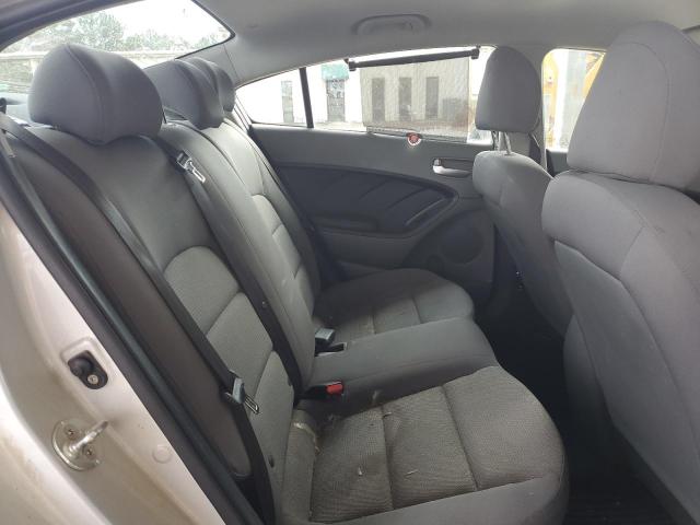 Photo 6 from auction – 2017 KIA FORTE LX with VIN 3KPFK4A7XHE118423