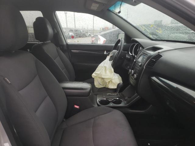 Photo 5 from auction – 2013 KIA SORENTO LX with VIN 5XYKT4A65DG418063