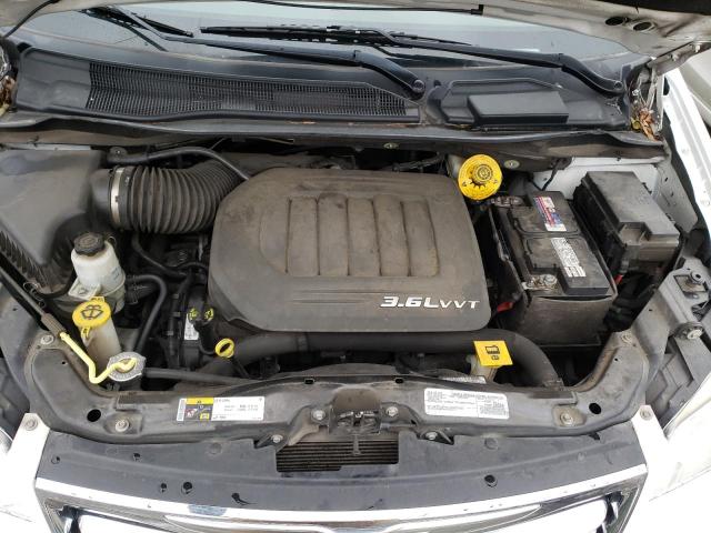 Photo 7 from auction – 2016 CHRYSLER TOWN & COU with VIN 2C4RC1BG7GR230200