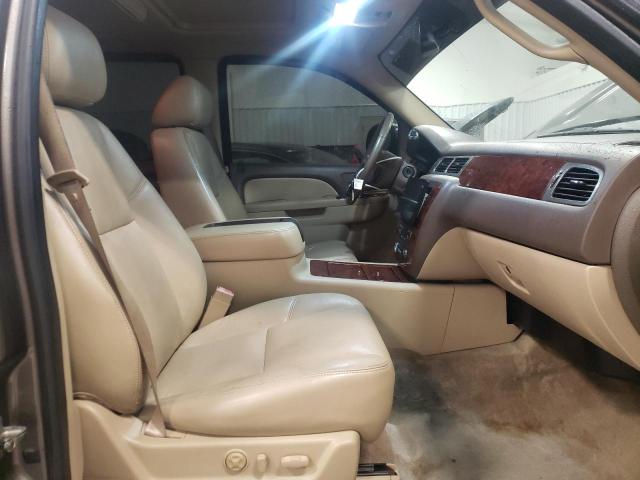 Photo 5 from auction – 2011 CHEVROLET TAHOE K150 with VIN 1GNSKCE02BR121065