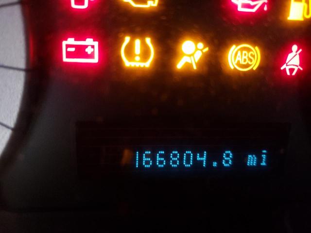 Photo 8 from auction – 2010 FORD ESCAPE XLT with VIN 1FMCU0D75AKB11671
