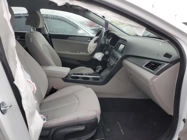 Photo 5 from auction – 2017 HYUNDAI SONATA SE with VIN 5NPE24AF2HH571370