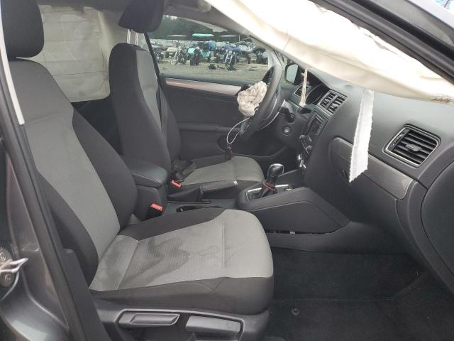 Photo 5 from auction – 2018 VOLKSWAGEN JETTA S with VIN 3VW2B7AJ2JM263394
