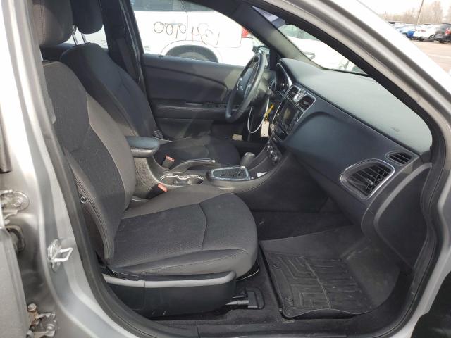 Photo 5 from auction – 2013 CHRYSLER 200 TOURIN with VIN 1C3CCBBG0DN744740