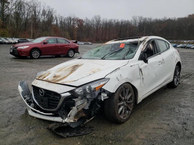 Photo 2 from auction – 2018 MAZDA 3 TOURING with VIN 3MZBN1L30JM218358