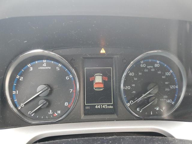 Photo 8 from auction – 2016 TOYOTA RAV4 LIMIT with VIN JTMYFREV4GJ085066