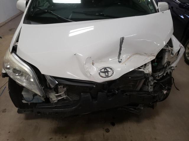 Photo 7 from auction – 2015 TOYOTA SIENNA LE with VIN 5TDKK3DC2FS670082