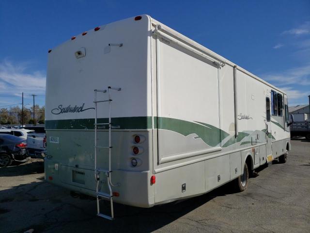 Photo 4 from auction – 2003 WORKHORSE CUSTOM CHASSIS MOTORHOME with VIN 5B4MP67G333362853