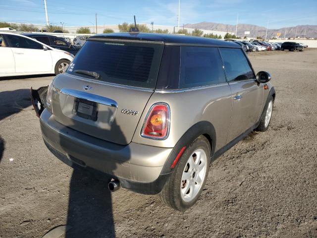 Photo 4 from auction – 2009 MINI COOPER with VIN WMWMF33519TW72540