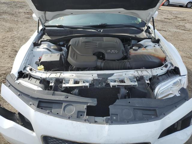 Photo 7 from auction – 2017 CHRYSLER 300 LIMITE with VIN 2C3CCAAG0HH506185