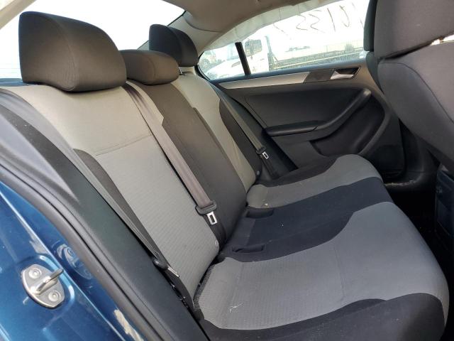 Photo 6 from auction – 2017 VOLKSWAGEN JETTA S with VIN 3VW2B7AJ8HM383291