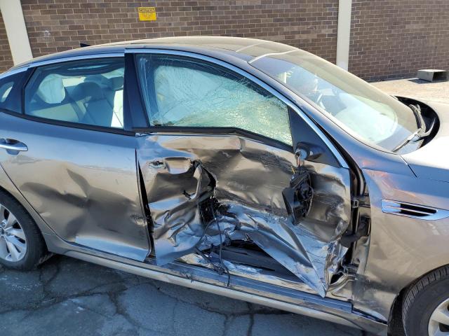 Photo 9 from auction – 2016 KIA OPTIMA EX with VIN 5XXGU4L34GG111952