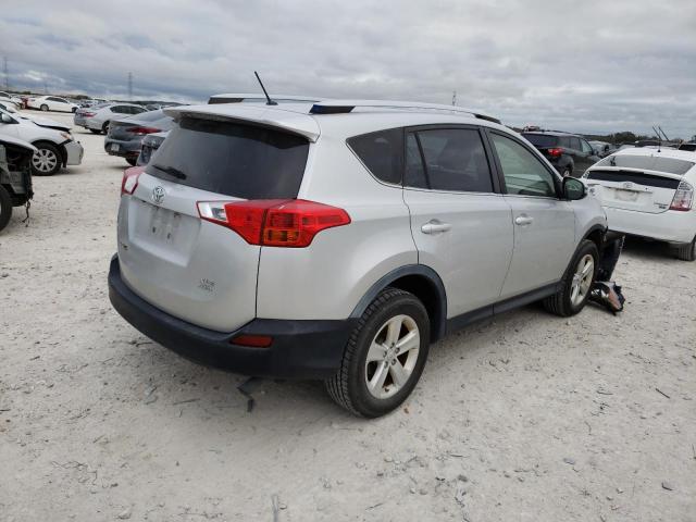 Photo 4 from auction – 2013 TOYOTA RAV4 XLE with VIN JTMRFREV9D5021968