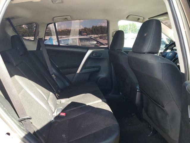 Photo 6 from auction – 2014 TOYOTA RAV4 LE with VIN JTMBFREV7ED074371