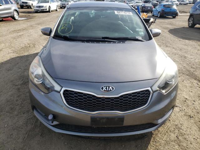 Photo 9 from auction – 2016 KIA FORTE LX with VIN KNAFX4A6XG5609963
