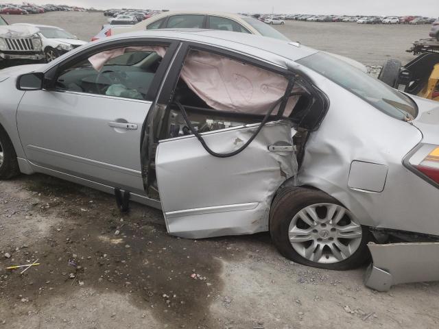 Photo 9 from auction – 2002 NISSAN ALTIMA with VIN 1N4AL11D62C210337