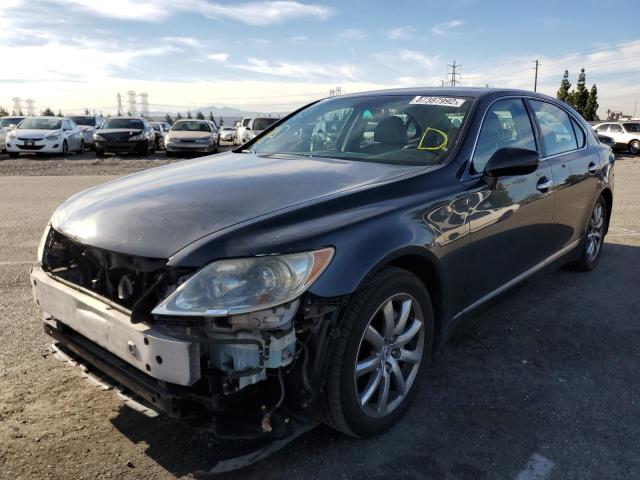 Photo 2 from auction – 2007 LEXUS LS 460L with VIN JTHGL46F975007646