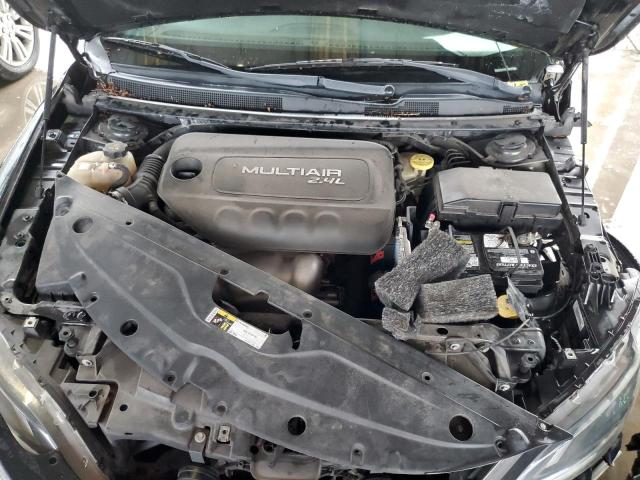 Photo 7 from auction – 2015 CHRYSLER 200 LIMITE with VIN 1C3CCCABXFN690328