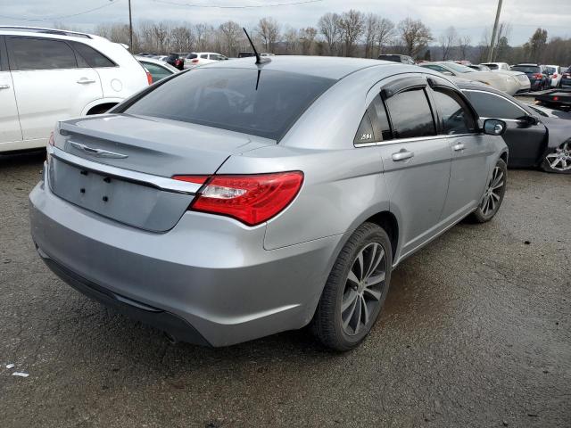 Photo 4 from auction – 2013 CHRYSLER 200 TOURIN with VIN 1C3CCBBG0DN744740
