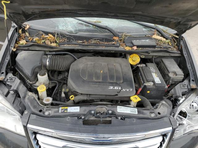 Photo 7 from auction – 2015 CHRYSLER TOWN & COU with VIN 2C4RC1BG4FR560682