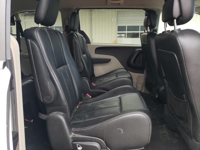 Photo 6 from auction – 2014 CHRYSLER TOWN & COU with VIN 2C4RC1BG4ER343664