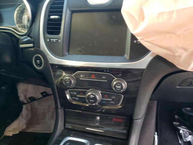 Photo 9 from auction – 2015 CHRYSLER 300 LIMITE with VIN 2C3CCAAG7FH833132