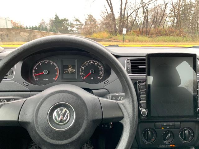 Photo 8 from auction – 2013 VOLKSWAGEN JETTA BASE with VIN 3VW1K7AJ4DM222829