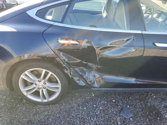 Photo 9 from auction – 2015 TESLA MODEL S 85 with VIN 5YJSA1H26FF080349
