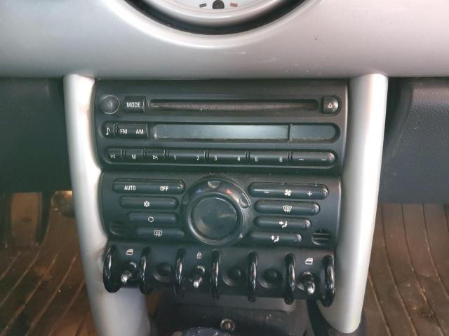 Photo 9 from auction – 2004 MINI COOPER with VIN WMWRC33494TJ55095