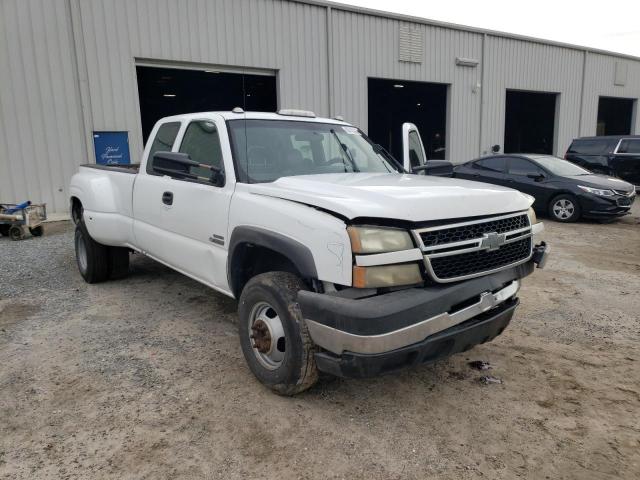 CHEVROLET SILVERADO 2006 with VIN 1GCJC39D96E257611 - Photo from auction
