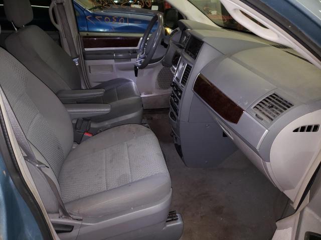 Photo 5 from auction – 2010 CHRYSLER TOWN & COU with VIN 2A4RR5D13AR449381