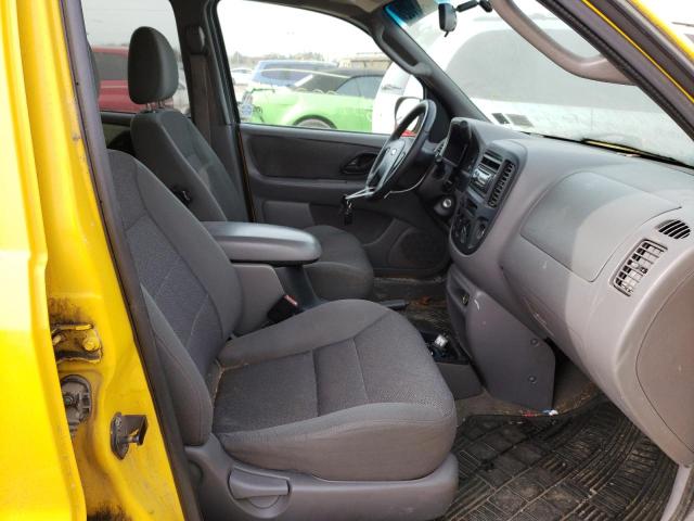 Photo 5 from auction – 2002 FORD ESCAPE XLT with VIN 1FMYU031X2KA16334