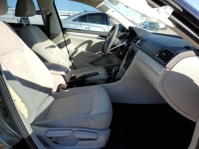 Photo 5 from auction – 2017 VOLKSWAGEN PASSAT S with VIN 1VWAT7A35HC041714
