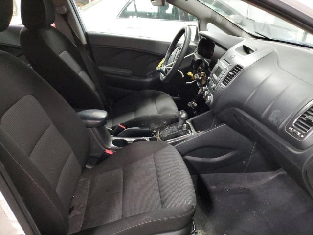 Photo 5 from auction – 2017 KIA FORTE LX with VIN 3KPFK4A77HE073845