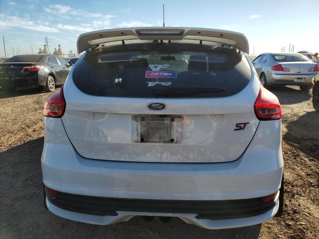 Photo 6 from auction – 2017 FORD FOCUS ST with VIN 1FADP3L97HL325544