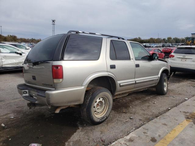 Photo 3 from auction – 2001 CHEVROLET BLAZER with VIN 1GNCS13WX12136288